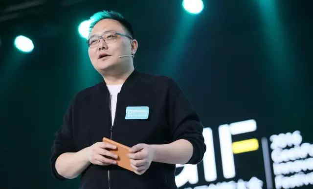 听读书怪才讲名人的15堂读书实践课，收获终生受益的读书经验！