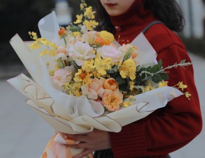 浅色少女系（黄色和粉红色搭配）花束设计制作要点教程