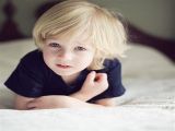 04实用口语对话:He's cute