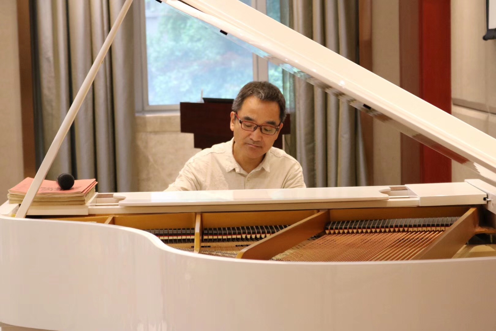 全国钢琴演奏考级(二级)作品集(中国音乐家协会社会音乐水平考级教材)