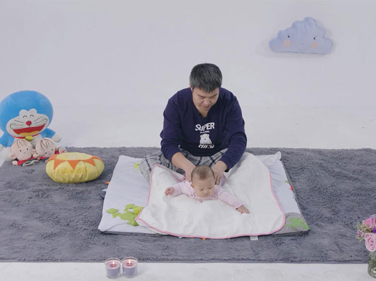 第24课 夜晚的抚触，睡前故事不是唯一选择