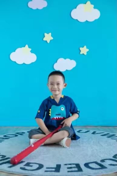 无忧无虑的大元元