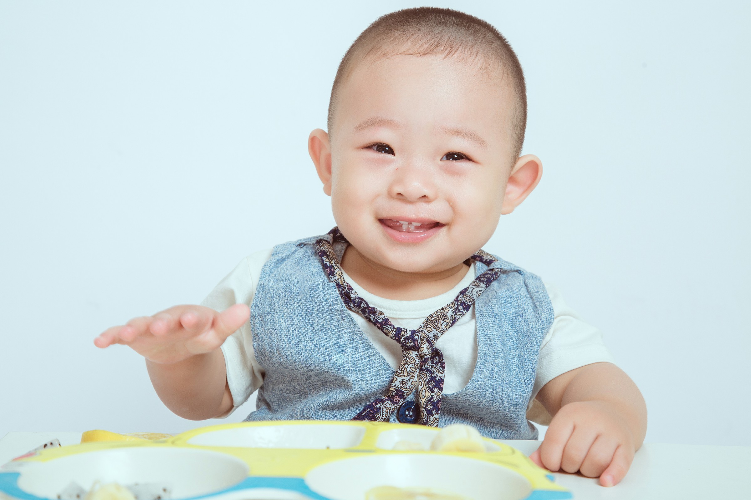 大元元的快乐时光：餐桌上的幸福时刻