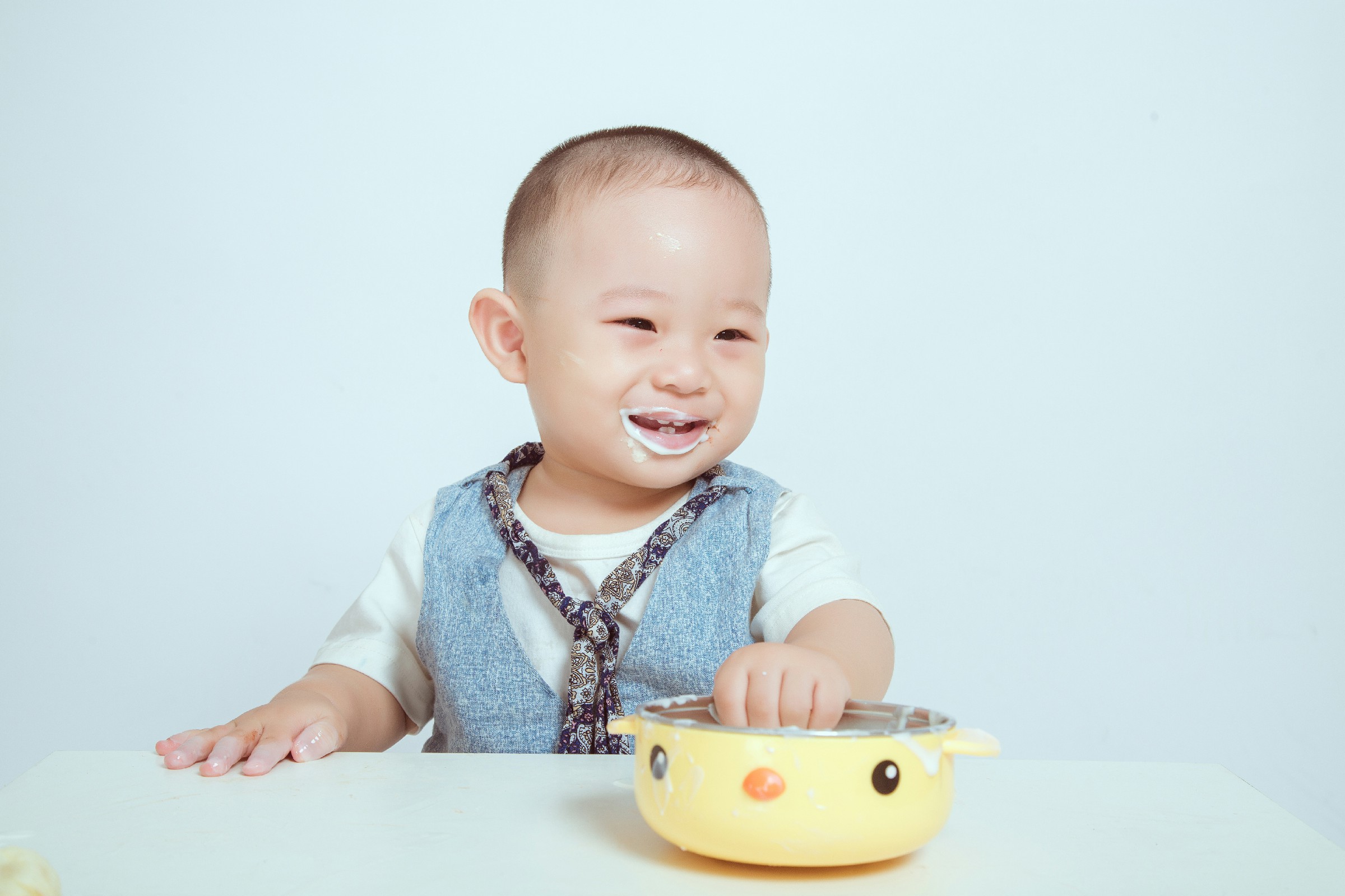 大元元的快乐时光：餐桌上的幸福时刻