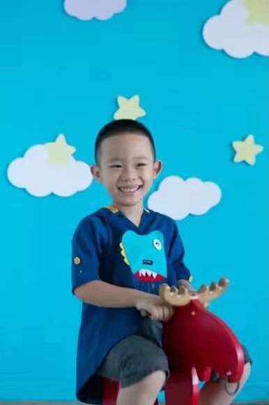 无忧无虑的大元元