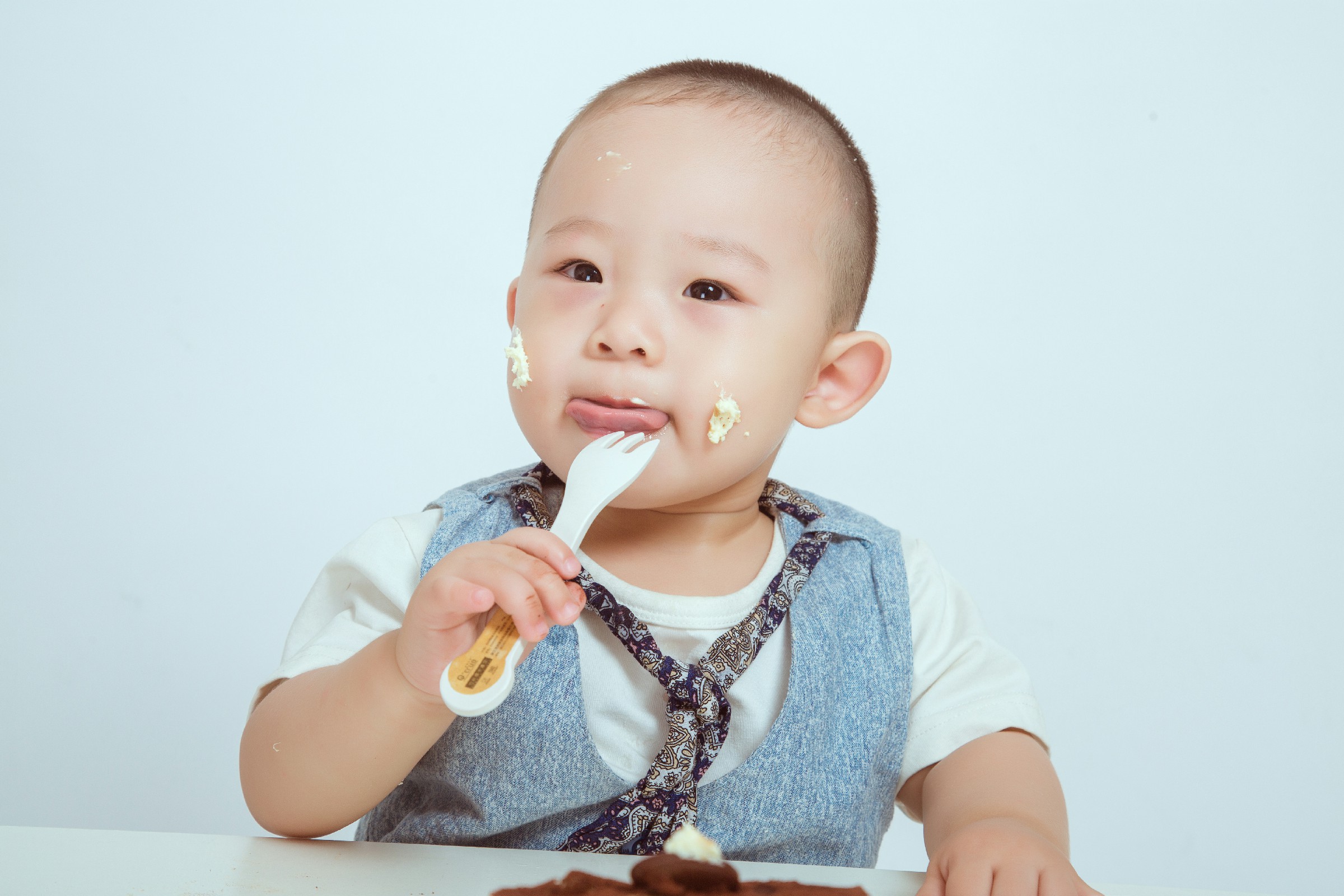 大元元的快乐时光：餐桌上的幸福时刻