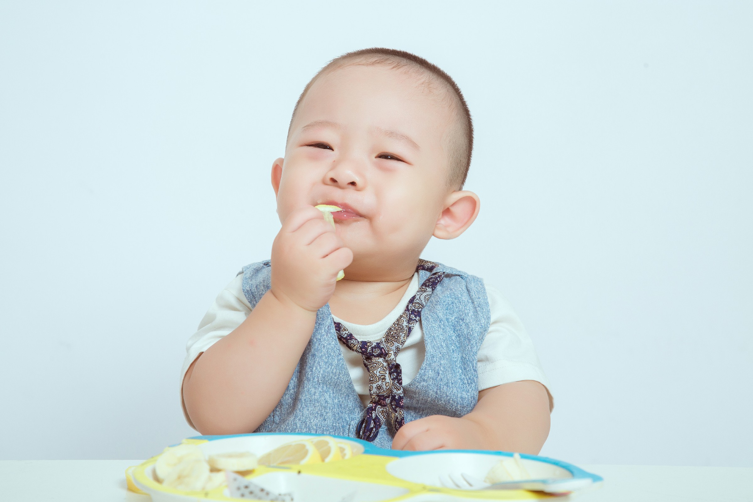 大元元的快乐时光：餐桌上的幸福时刻