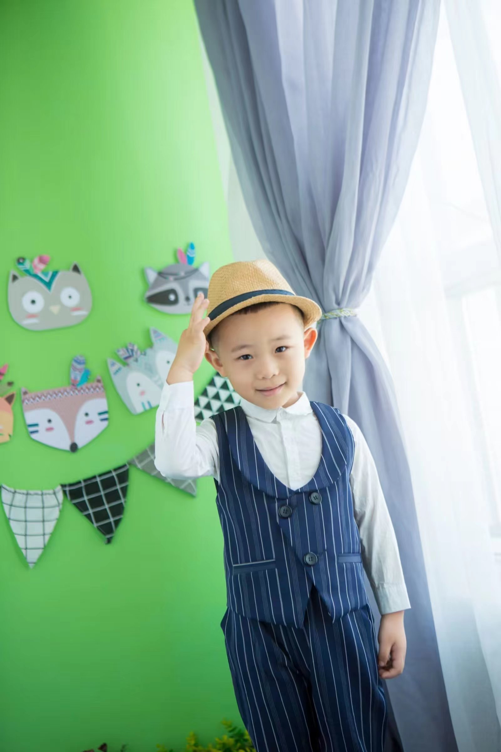 大元元的潮流瞬间：童真与时尚的完美结合