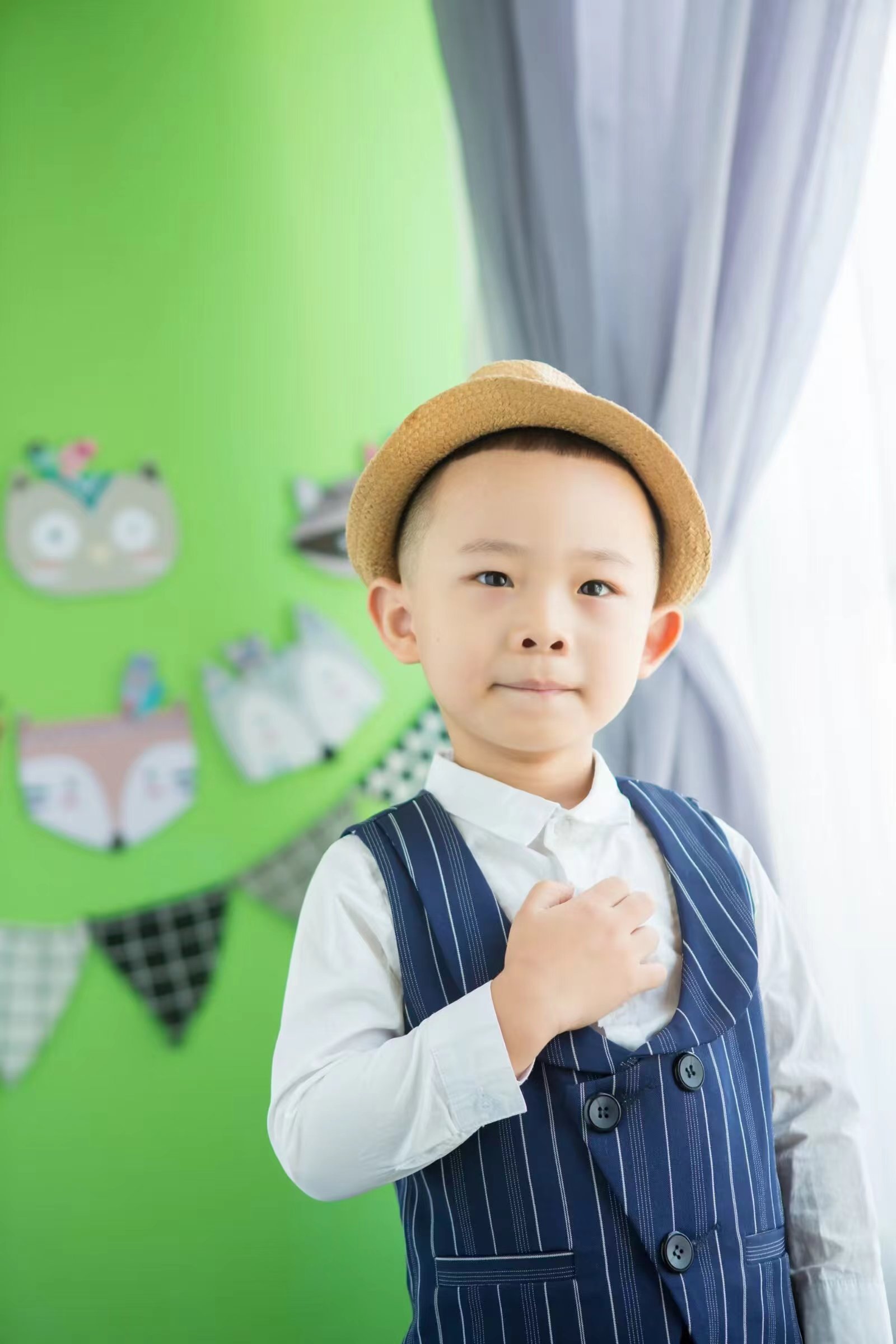 大元元的潮流瞬间：童真与时尚的完美结合