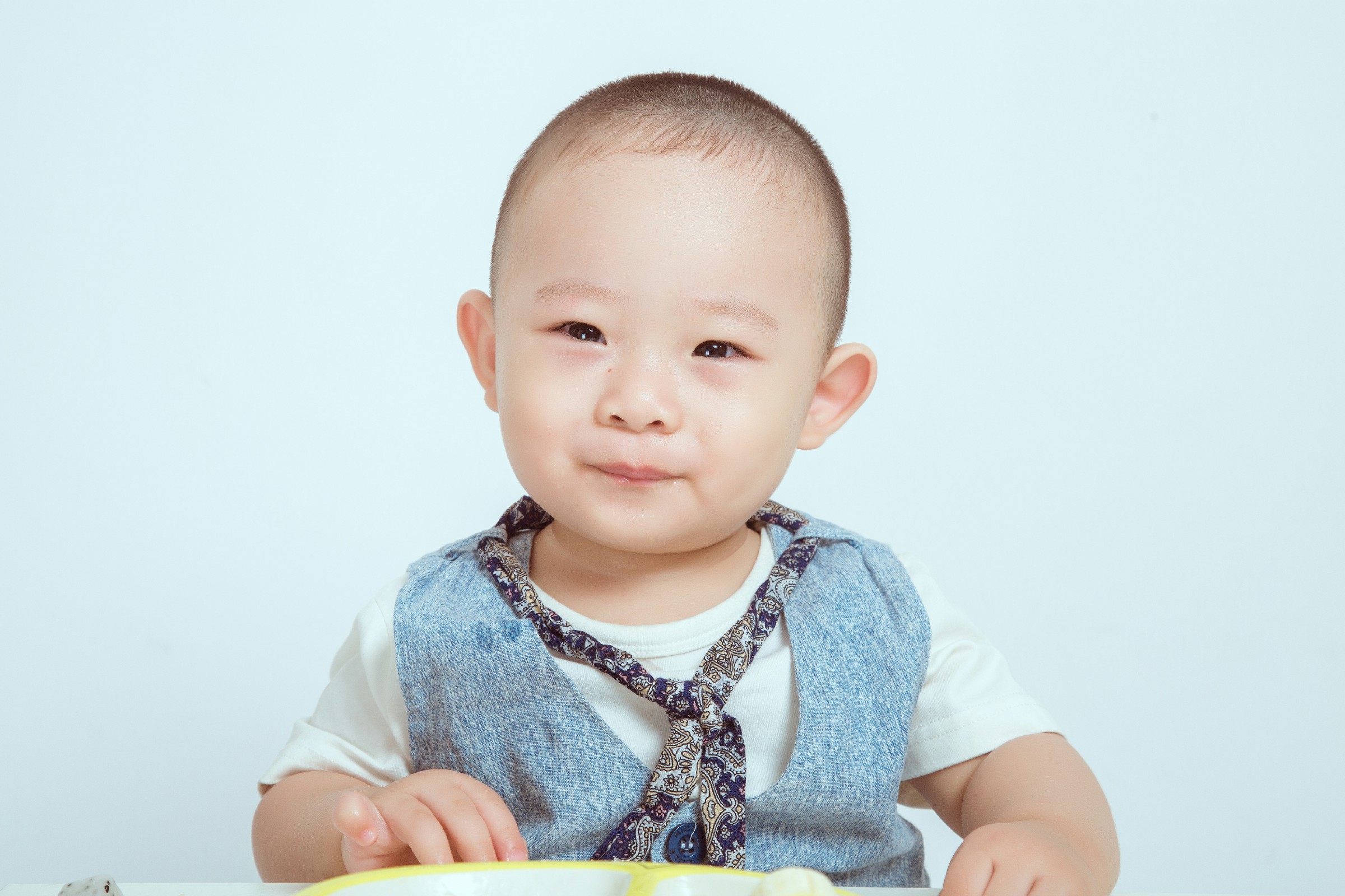 大元元的快乐时光：餐桌上的幸福时刻