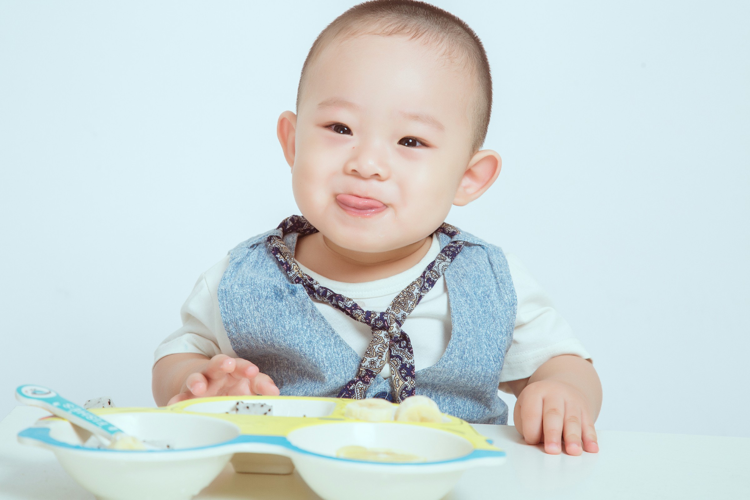 大元元的快乐时光：餐桌上的幸福时刻