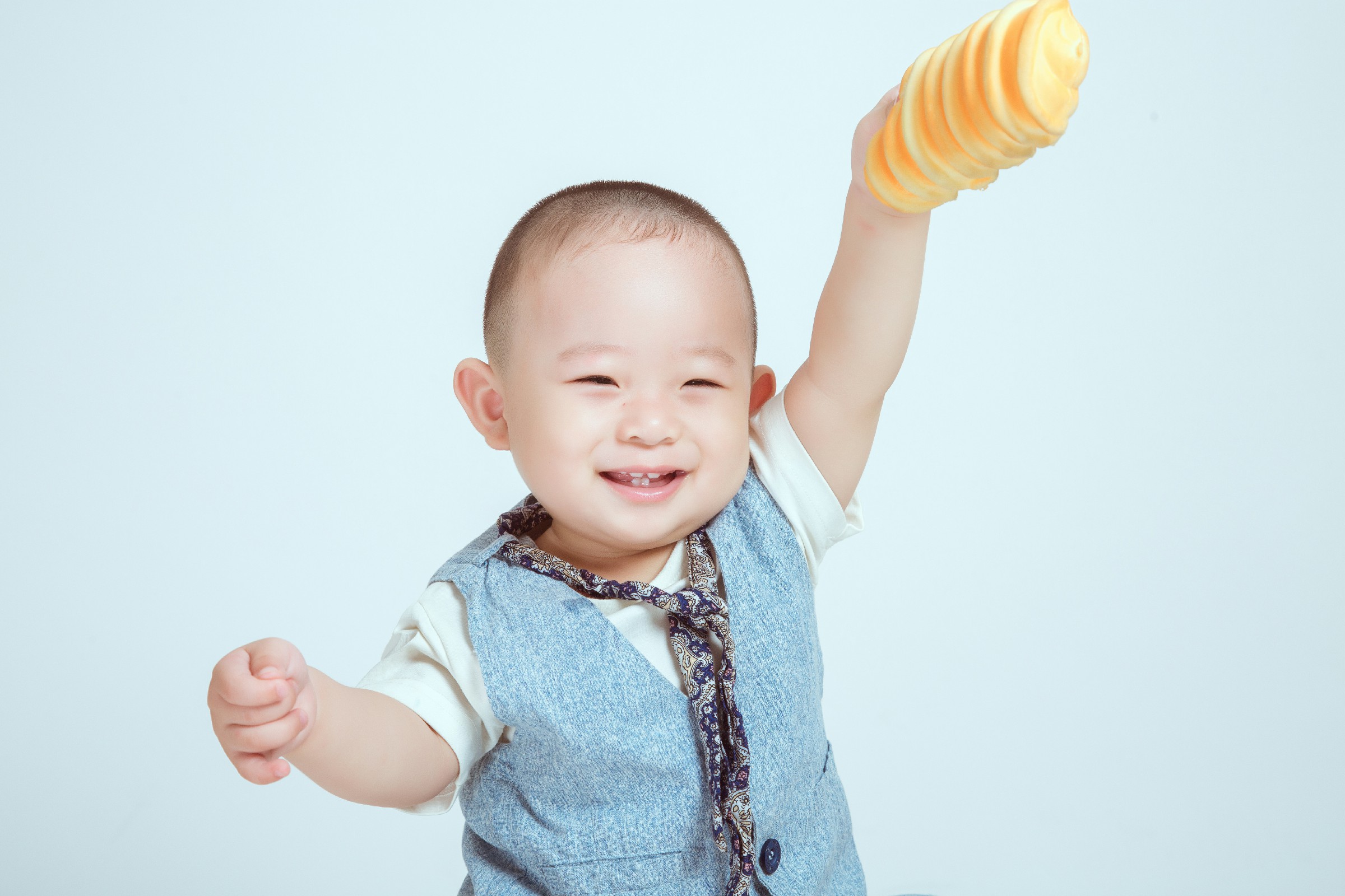 大元元的快乐时光：餐桌上的幸福时刻