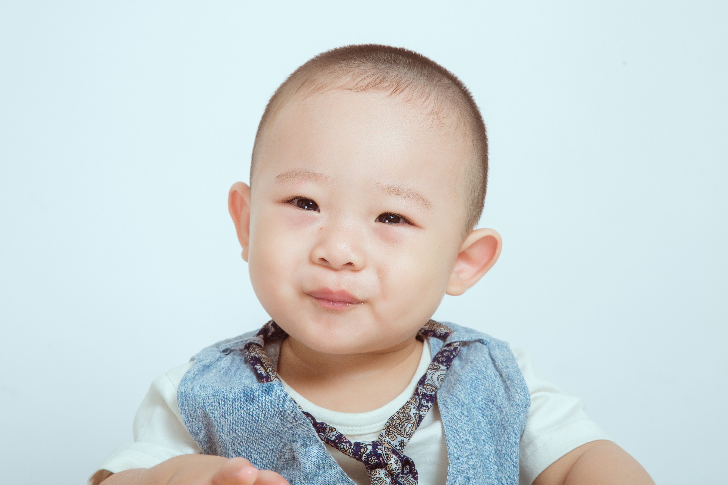 大元元的快乐时光：餐桌上的幸福时刻