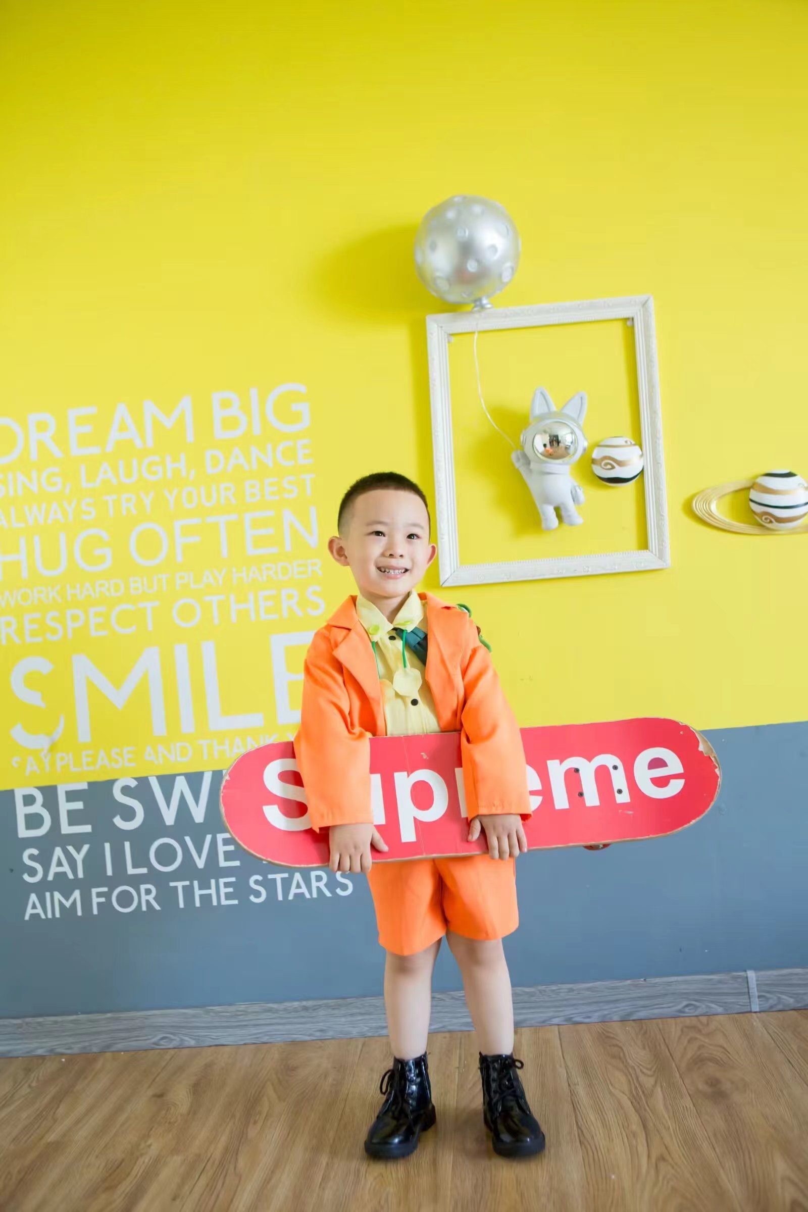 大元元的滑板日记：梦想、欢笑与成长的轨迹