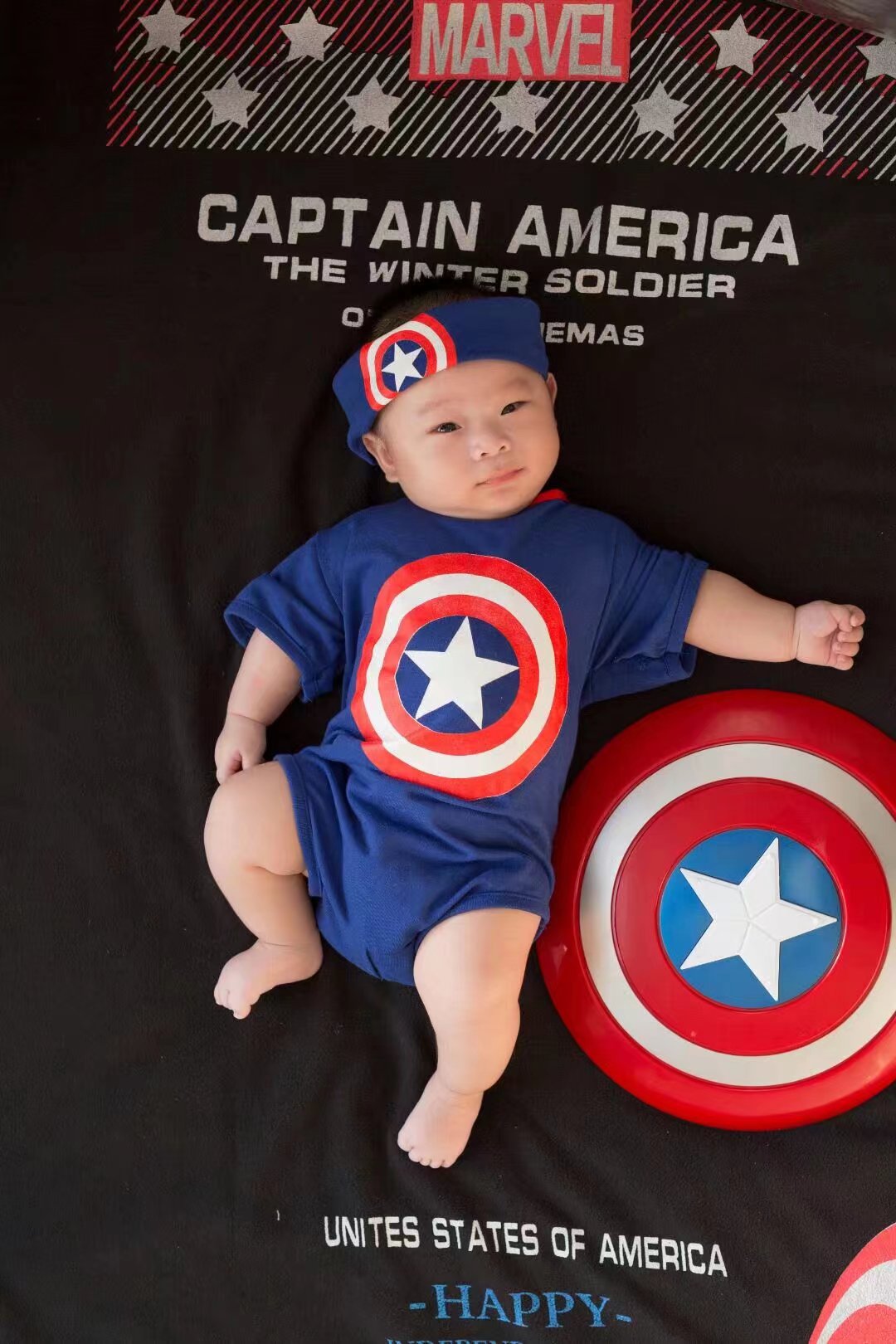 小小婴儿的美国队长梦：英雄精神的传承与影响