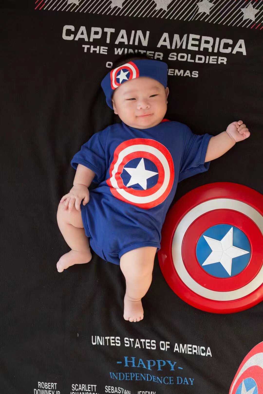 小小婴儿的美国队长梦：英雄精神的传承与影响