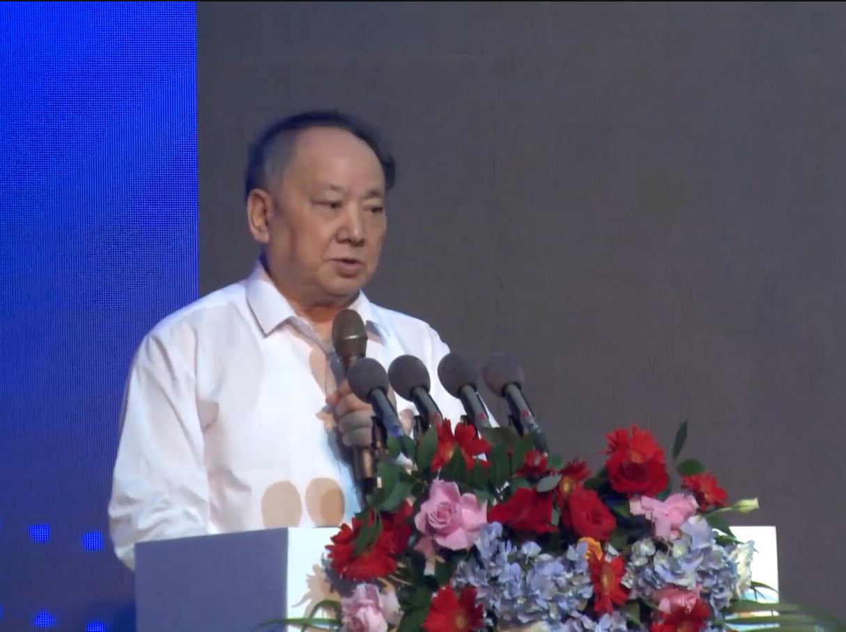 只有在安全保障下才能构筑网络强国