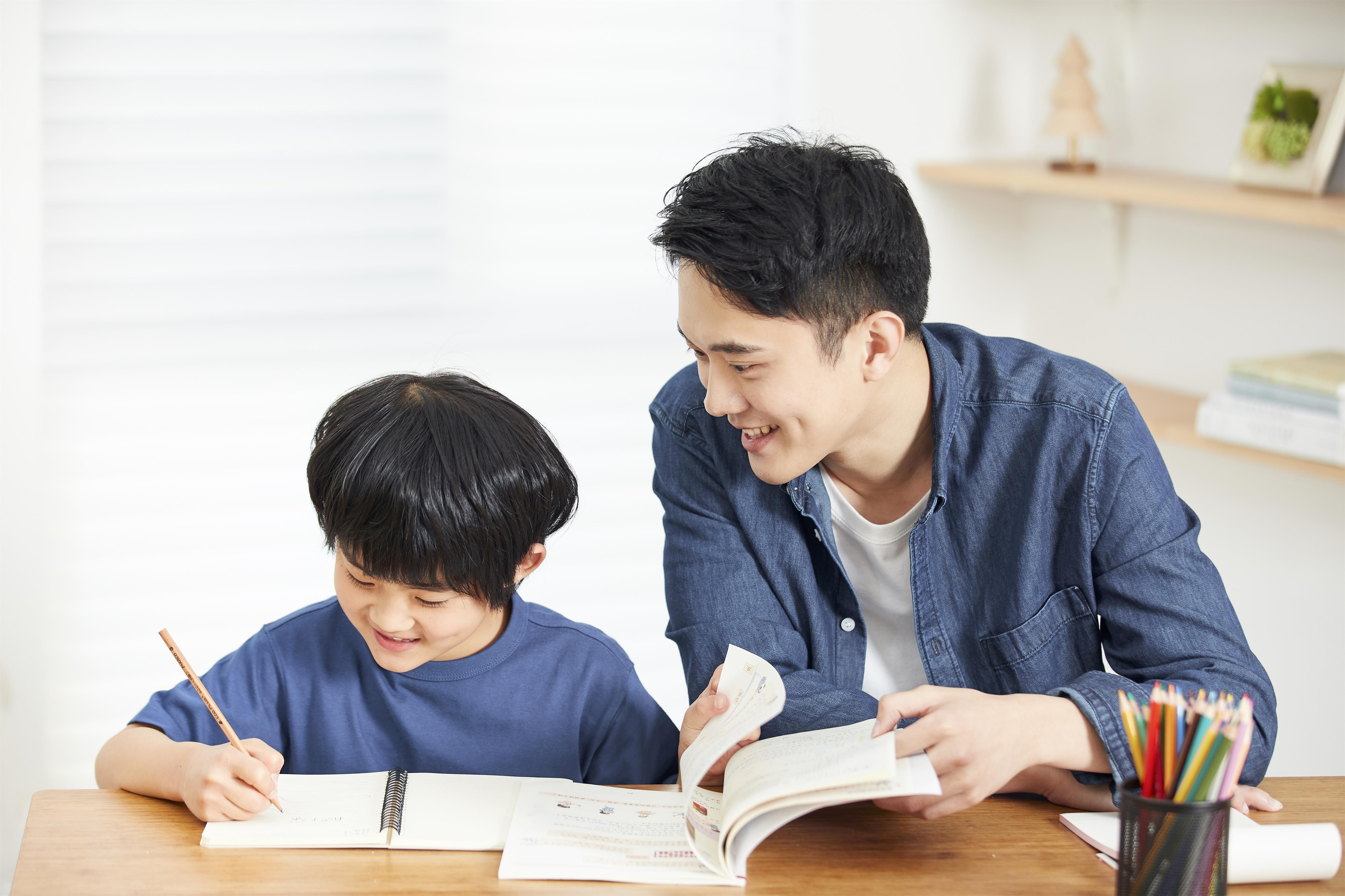 陪孩子写作业所引发亲子冲突的解决之‘’道‘’